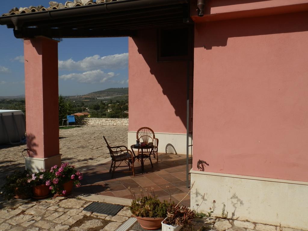 La Pietra Villa Chiaramonte Gulfi Room photo